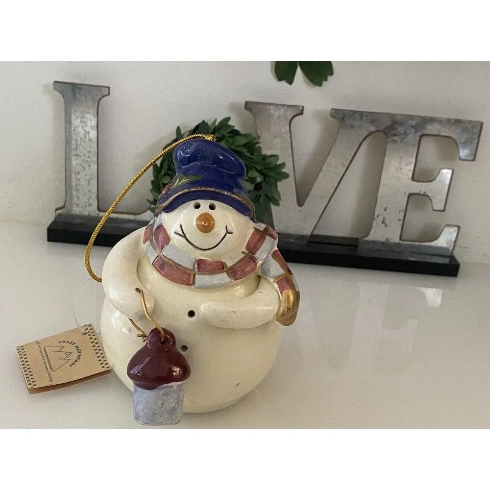 Crazy Mountain Ceramic Large‎ Ornament Snowman Holding Lantern Vintage 2000 NWT